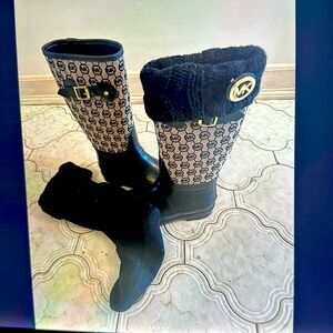 Like new Michael Kors rain boots with thick sock insert.